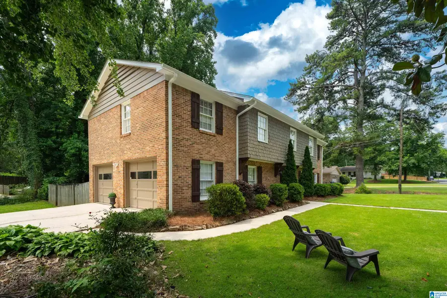 2400 MEADOWLARK DRIVE, Hoover, AL 35226 - #3
