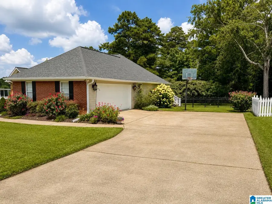 405 HUNTER LANE SW, Jacksonville, AL 36265 - #3
