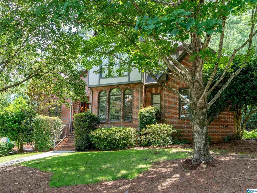 147 INDIAN GATE CIRCLE, Indian Springs Village, AL 35242 - #2