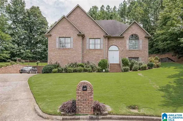 1001 PARKWOOD CIRCLE, Birmingham, AL 35215