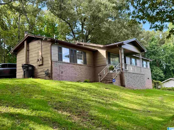 1237 W FOREST DRIVE, Gardendale, AL 35071