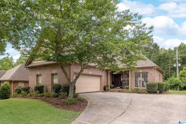 116 GREYSTONE GLEN DRIVE, Hoover, AL 35242