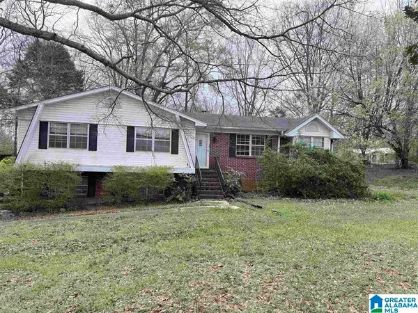 209 W OAK DRIVE W, Trussville, AL 35173