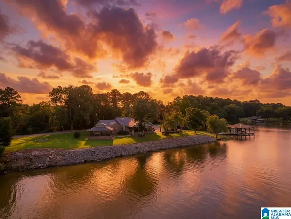 518 COVES POINT DRIVE, Riverside, AL 35135