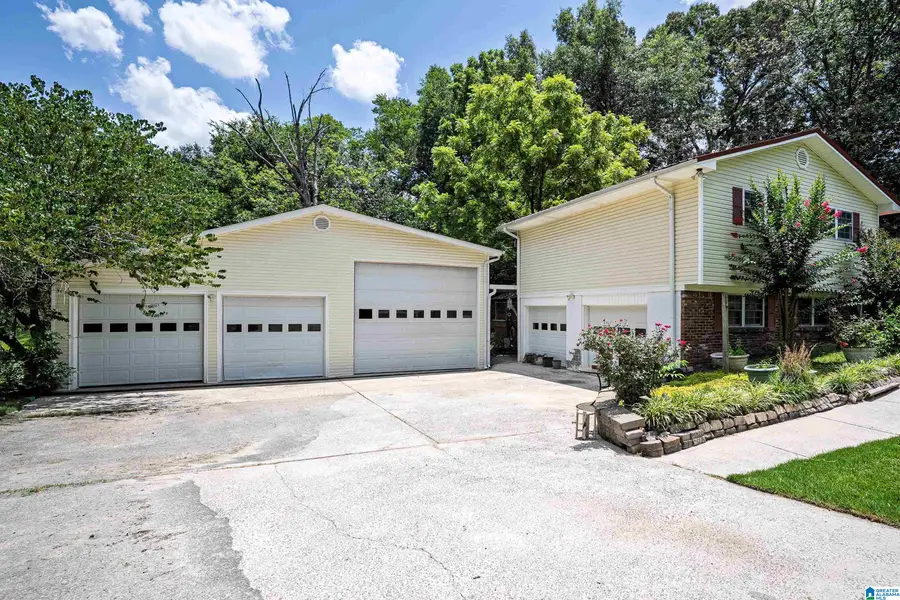 545 OVERHILL DRIVE, Pelham, AL 35124 - #3