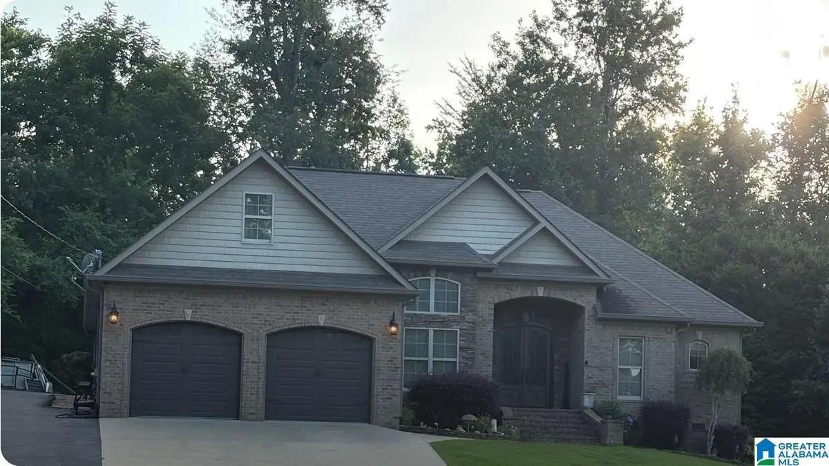 203 LAUREL WOOD DRIVE, Rainbow City, AL 35906 - #1