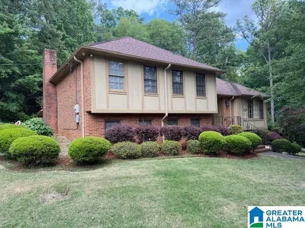 1748 NAPIER DRIVE, Hoover, AL 35226
