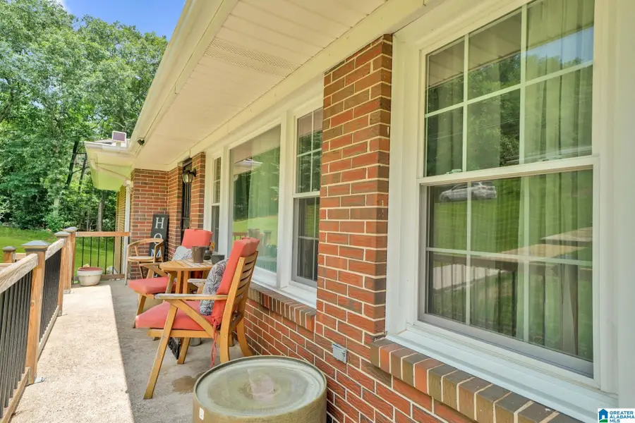 1221 KNIGHT DRIVE, Gadsden, AL 35904 - #2