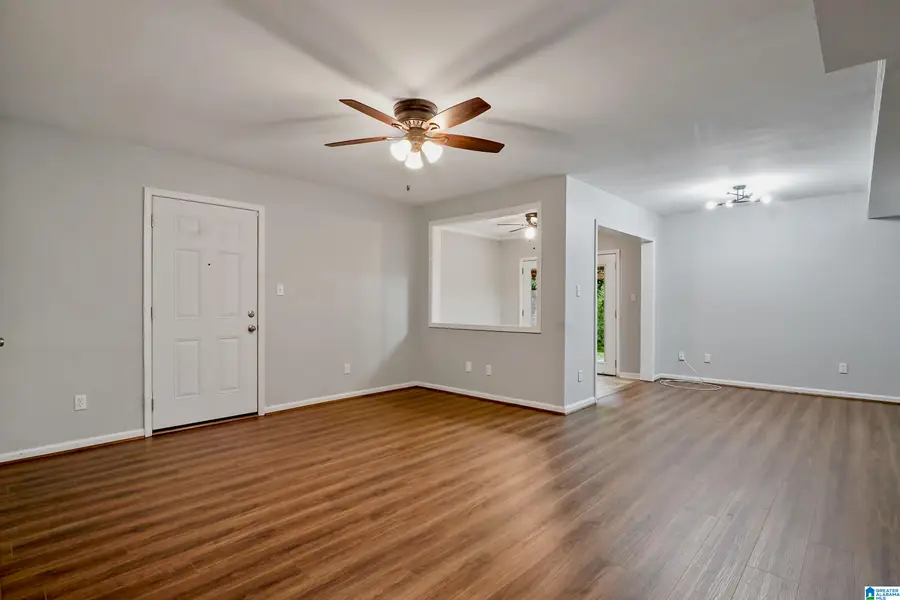 1916 SHADES CLIFF TERRACE, Homewood, AL 35209 - #3