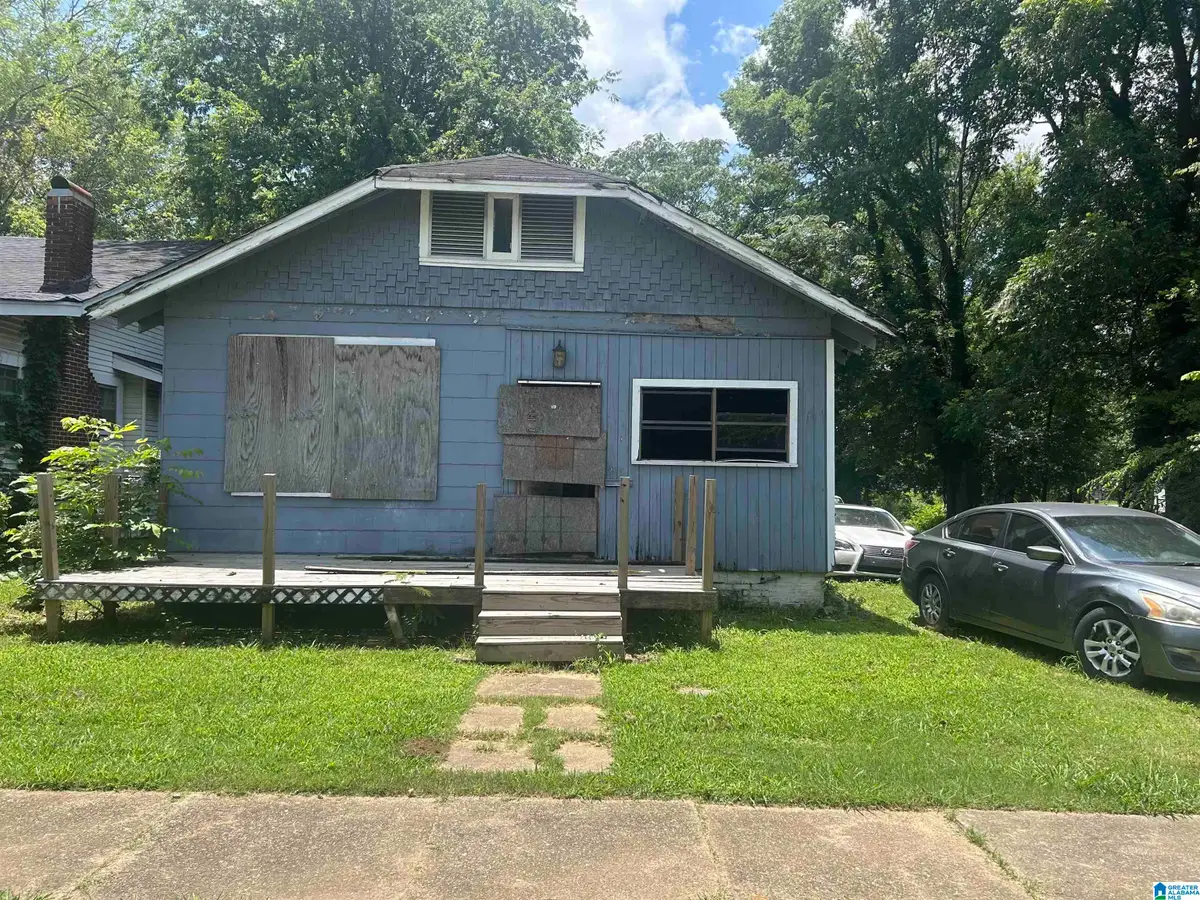 215 6TH AVENUE NE, Birmingham, AL 35204 - #1