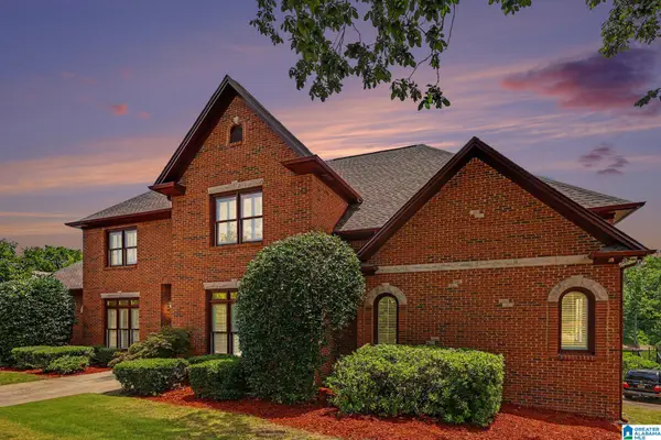 5167 LAKE CREST CIRCLE, Hoover, AL 35226
