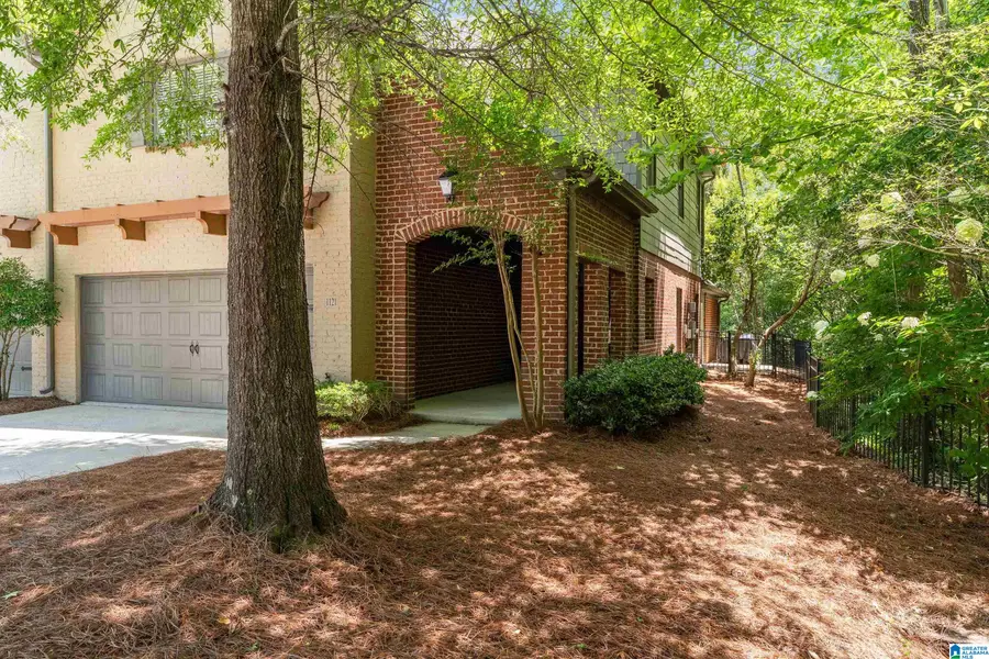 1121 MONAGHAN DRIVE, Birmingham, AL 35242 - #2