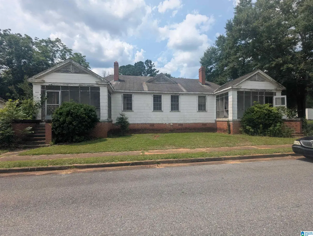 301 PARKWAY W, Talladega, AL 35160 - #1