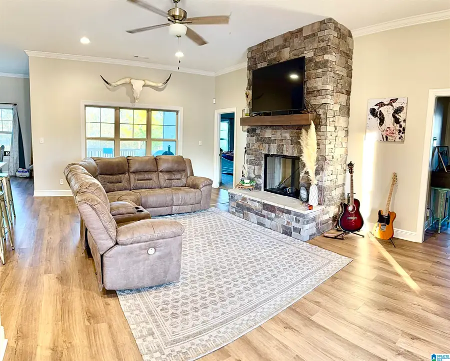 118 COUNTY ROAD 1081, Clanton, AL 35046 - #2