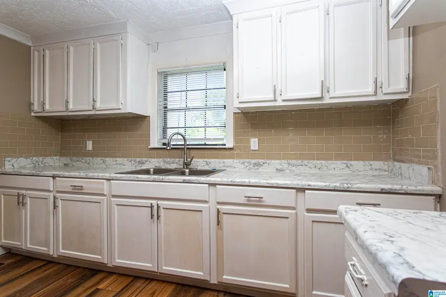 310 DEAN COURT, Gadsden, AL 35903 - #2
