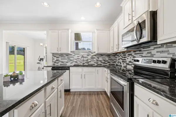 305 CREEKSIDE CIRCLE, Pelham, AL 35124