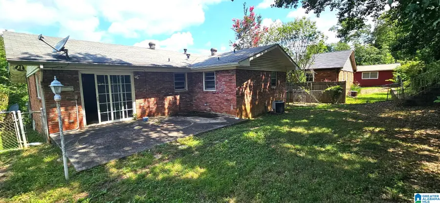 2825 BRIGHTON AVENUE, Anniston, AL 36207 - #3