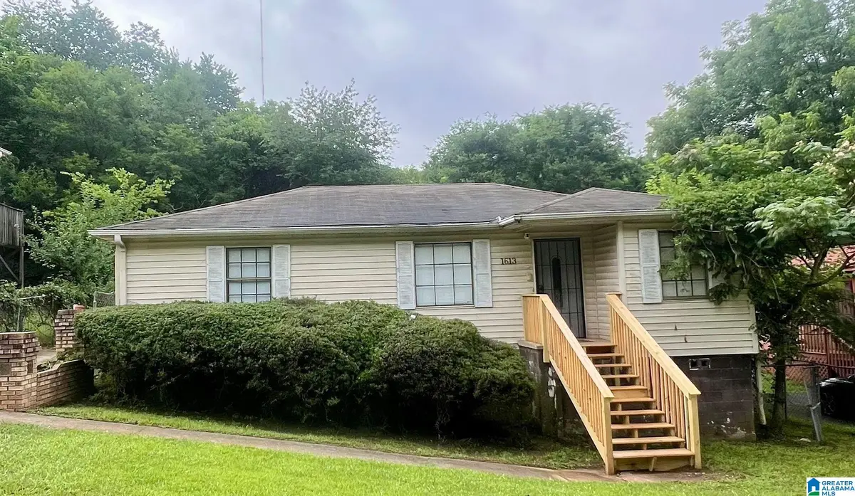 1613 MATT LEONARD DRIVE SW, Birmingham, AL 35211 - #1