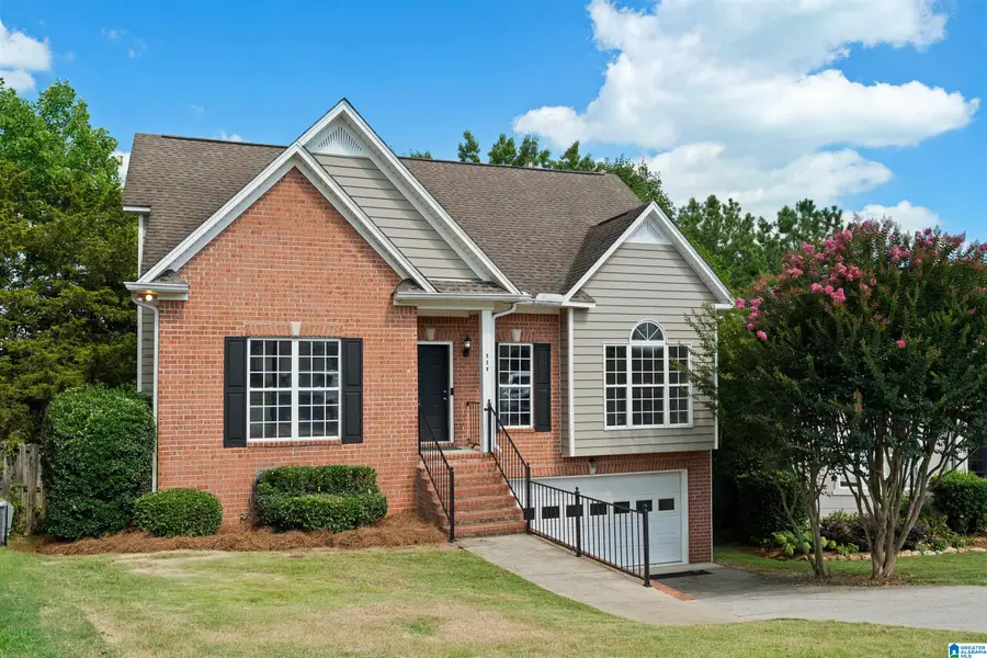 529 WILLOW OAKS CIRCLE, Vestavia Hills, AL 35226 - #2