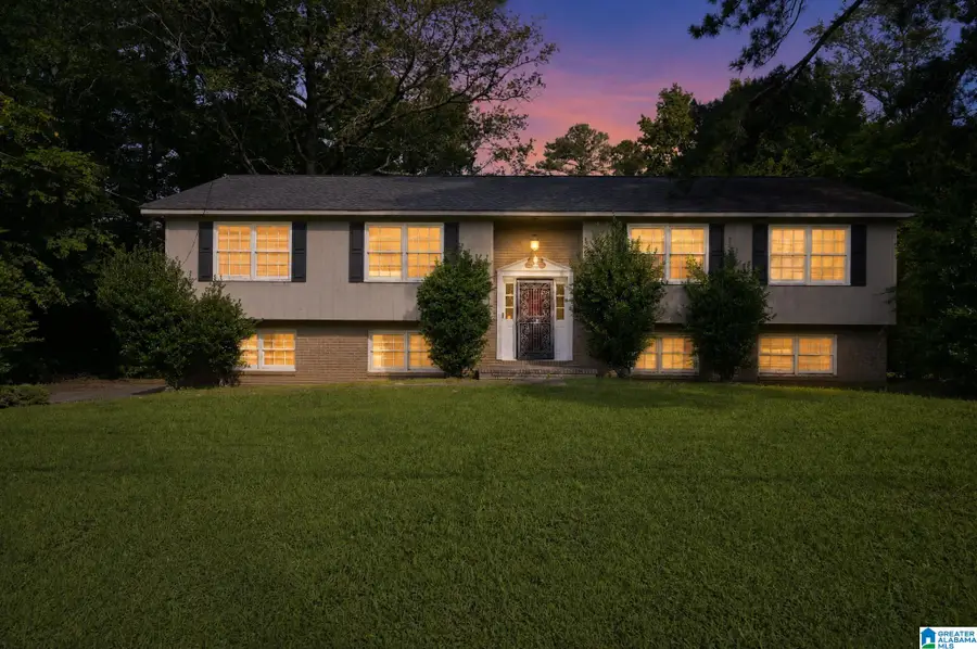 2108 11TH PLACE NW, Birmingham, AL 35215 - #2