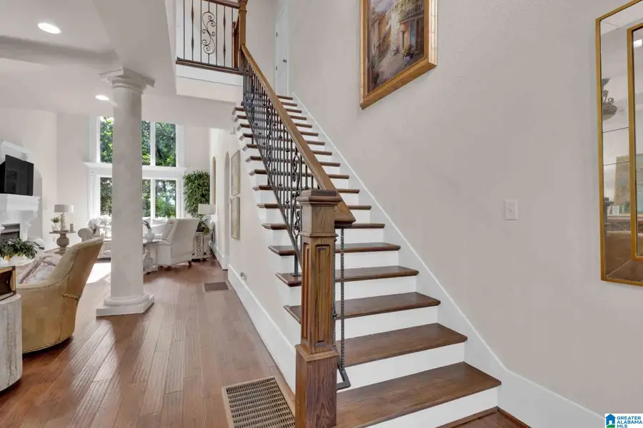 833 MOUNTAINVIEW DRIVE, Gardendale, AL 35071 - #3