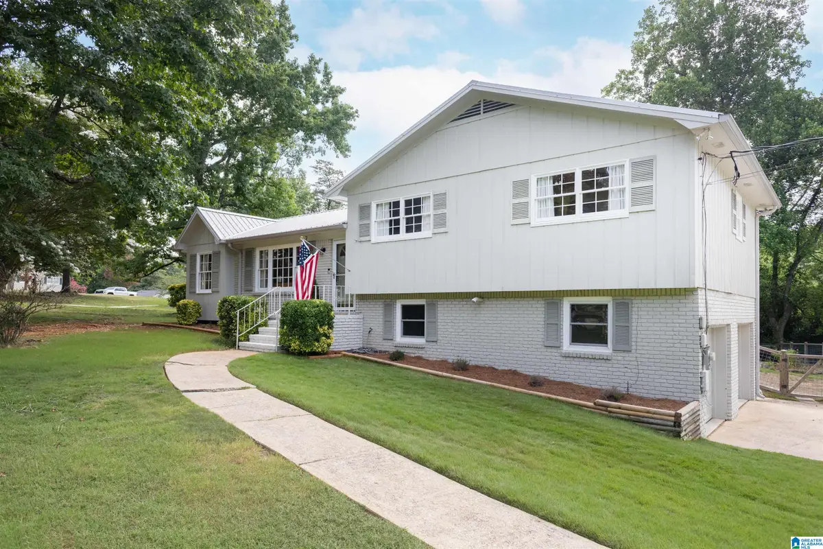 949 SHADY BROOK CIRCLE, Hoover, AL 35226 - #1