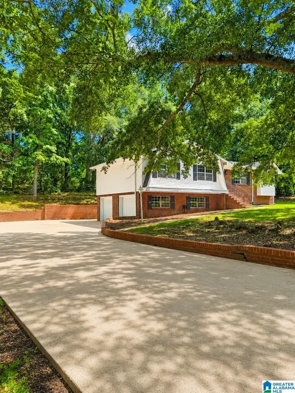 209 OAK DRIVE W, Trussville, AL 35173