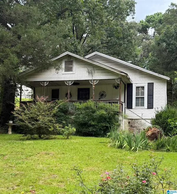 441 PINE HILL CIRCLE, Birmingham, AL 35217
