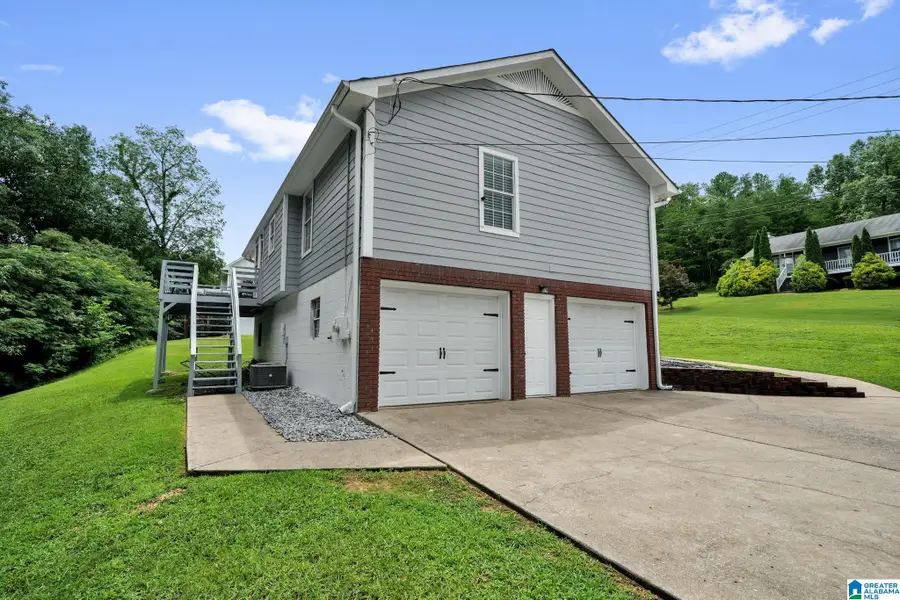 324 MARTIN DRIVE, Birmingham, AL 35215 - #3