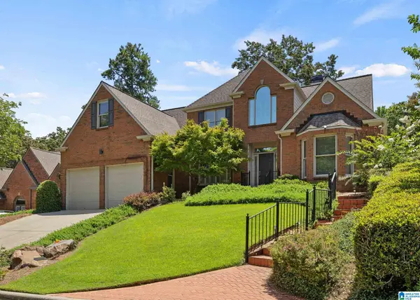 2048 GLEN EAGLE LANE, Birmingham, AL 35242