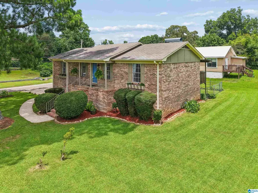 136 1ST WAY, Pleasant Grove, AL 35127 - #2