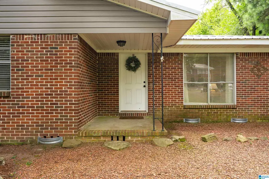 1121 ROBERT E LEE STREET, Leeds, AL 35094 - #3