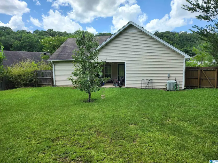 204 IRONWOOD CIRCLE, Alabaster, AL 35007 - #3