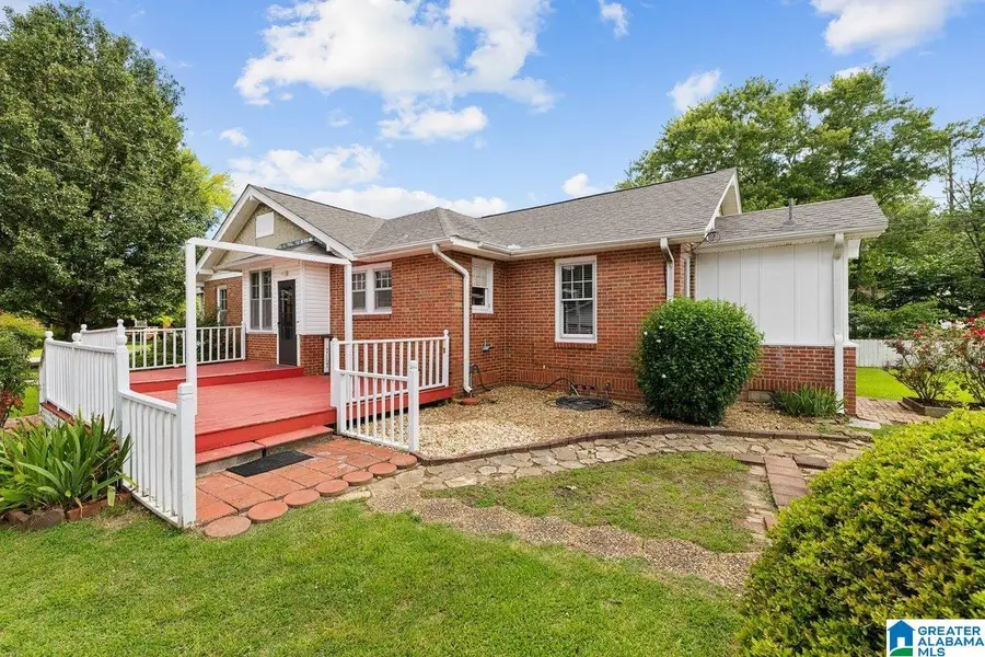 306 5TH AVENUE E, Oneonta, AL 35121 - #3