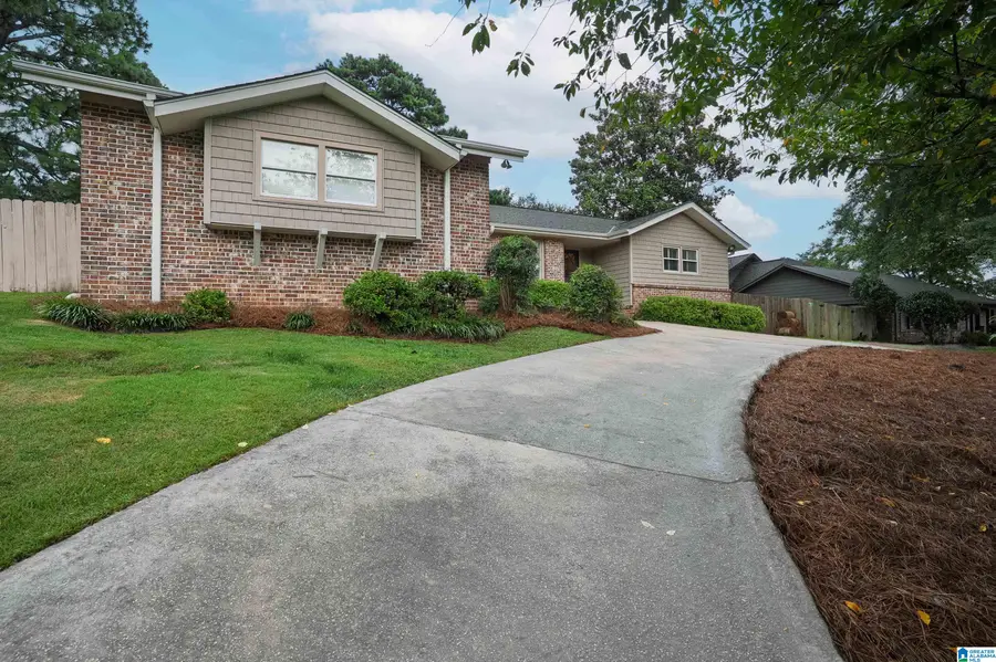 1245 LINCOYA DRIVE, Vestavia Hills, AL 35216 - #2