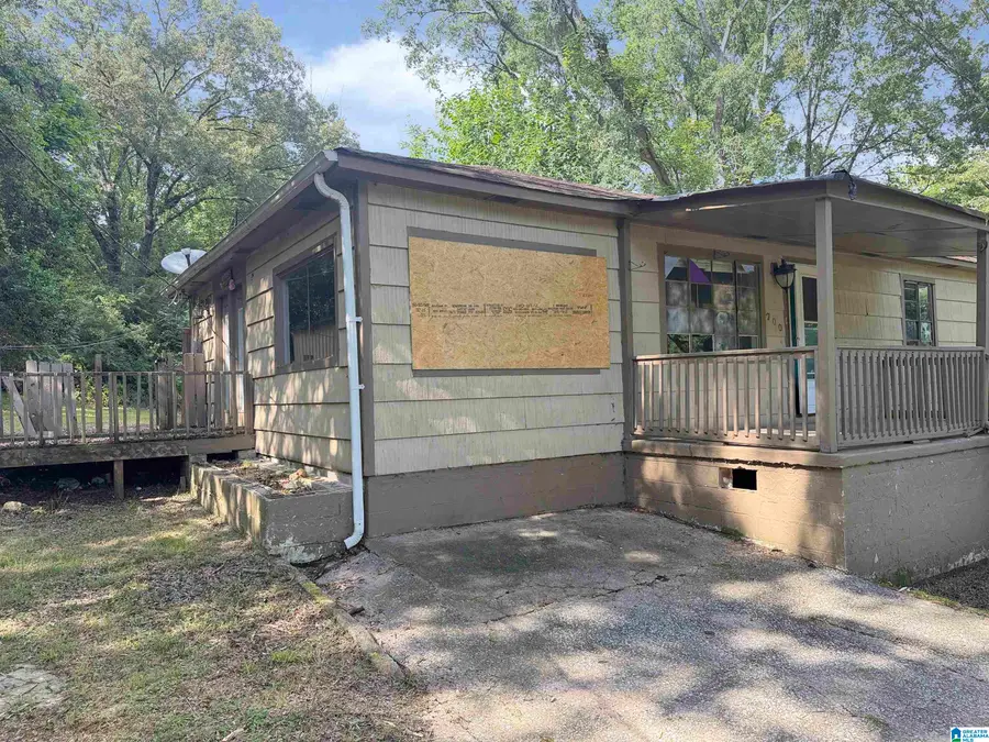 700 22ND TERRACE NE, Center Point, AL 35215 - #3