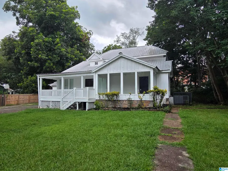 1406 12TH AVENUE N, Bessemer, AL 35020 - #2