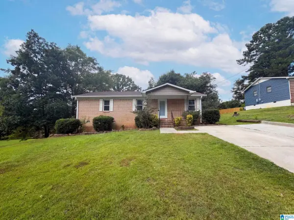 694 CUMMINS AVENUE, Hueytown, AL 35023