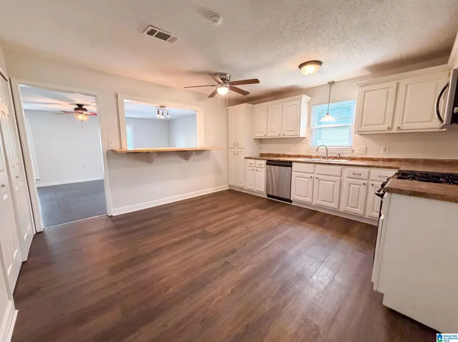 694 CUMMINS AVENUE, Hueytown, AL 35023 - #2
