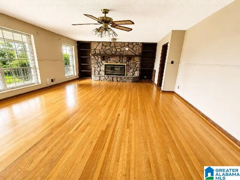 425 4TH TERRACE, Pleasant Grove, AL 35127 - #2