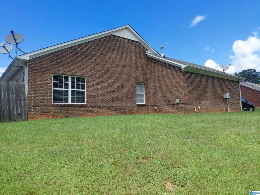 5006 MATT DRIVE, Center Point, AL 35215 - #3