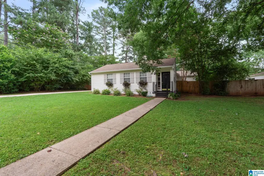 804 KINGSBURY AVENUE, Birmingham, AL 35213 - #3