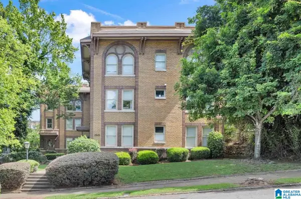 2242 ARLINGTON AVENUE S, Birmingham, AL 35205