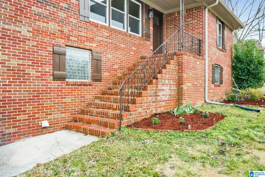 2721 5TH STREET NE, Birmingham, AL 35215 - #3