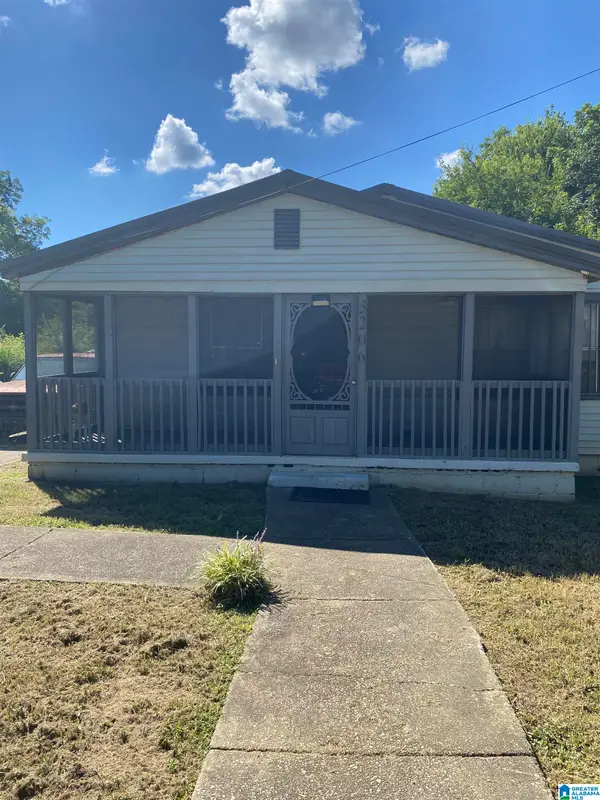 3206 4TH AVENUE N, Bessemer, AL 35020