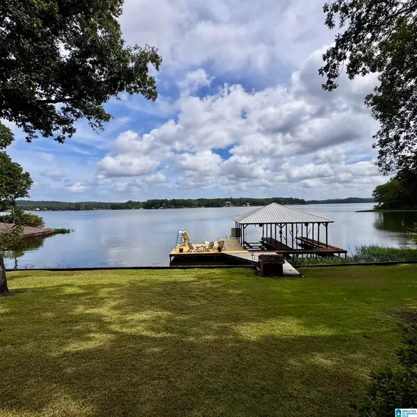 120 PUDDLEDUCK LANE, Sylacauga, AL 35151