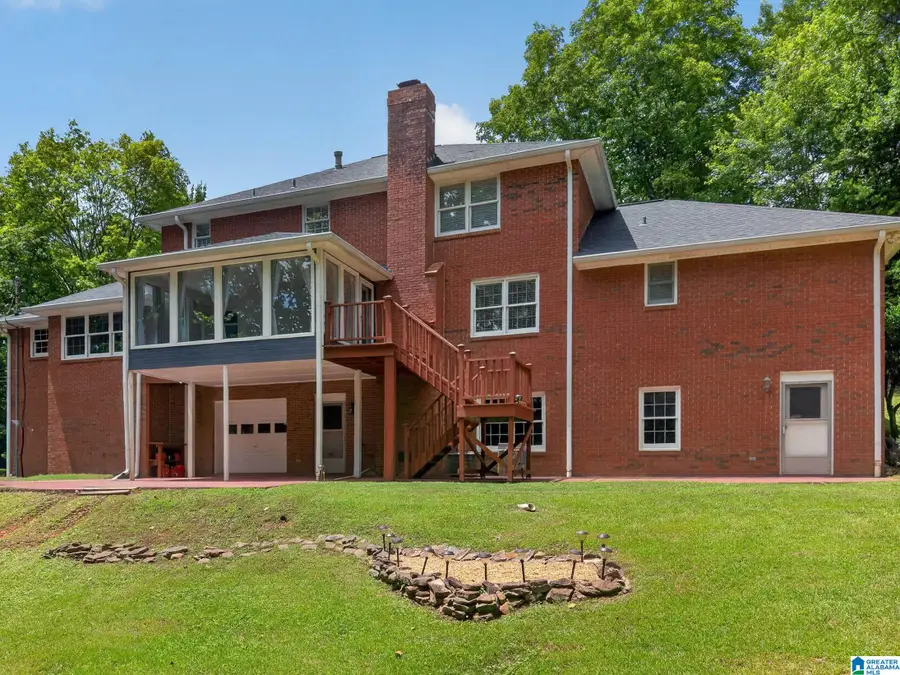 2101 HATHAWAY HEIGHTS ROAD, Anniston, AL 36207 - #2