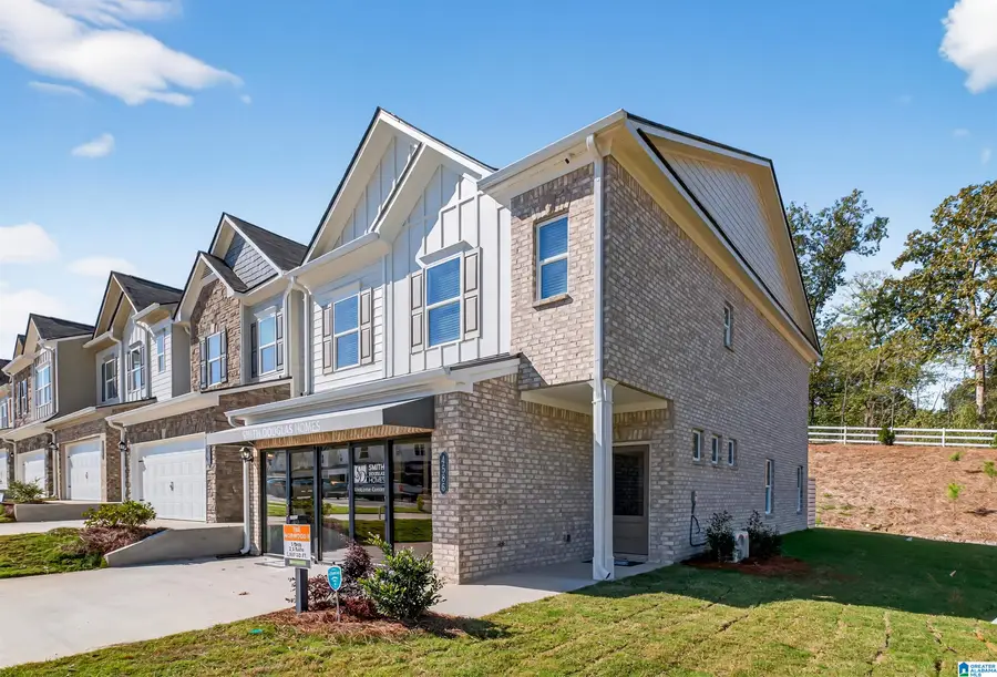 4512 VILLAGE SPRINGS SQUARE, Fultondale, AL 35068 - #3