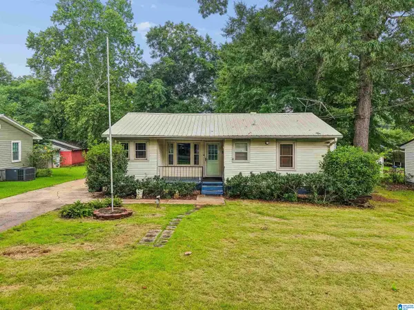 2440 22ND STREET N, Hueytown, AL 35023