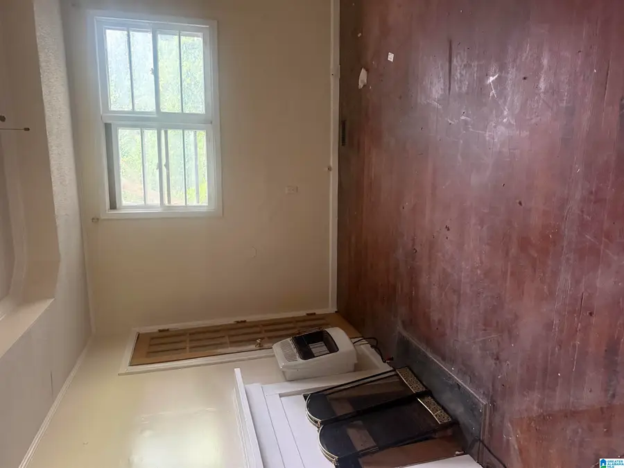 587 BORDER STREET, Roanoke, AL 36274 - #2
